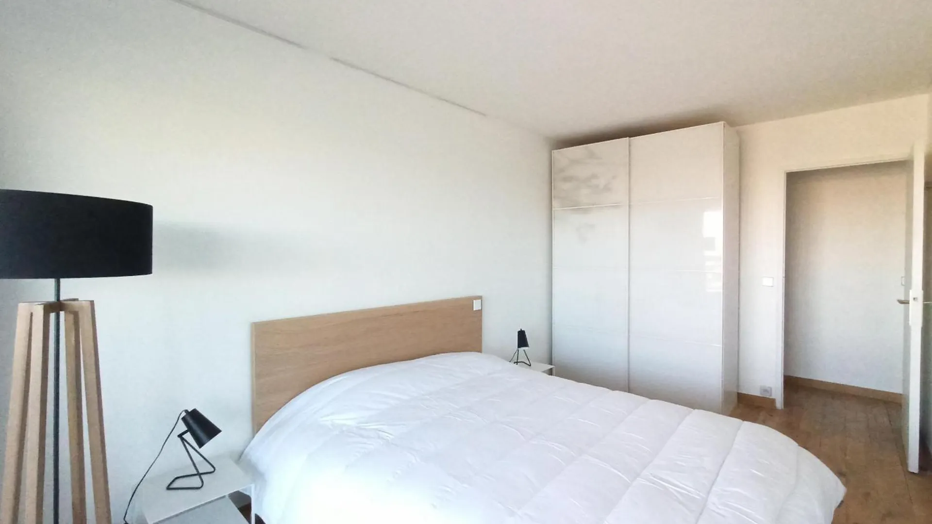 Quai Andre Citroen - Paris 15 Apartment